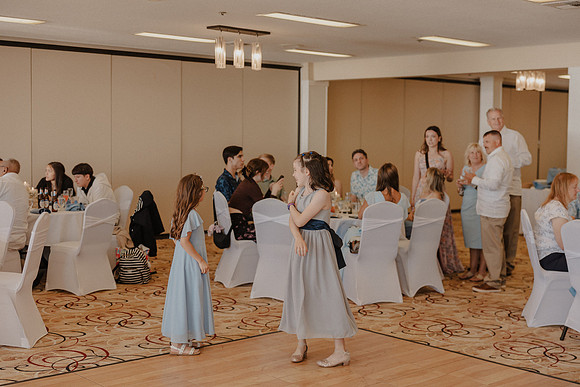Marcus-Lori-Chinook-Winds-Seafood-Grille-Lincoln-City-Oregon-Wedding-Photos (286 of 477)