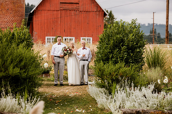 Gage-Mckayla-Adeline-Farm-Wedding-Photos-2021-9086