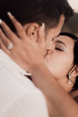 Anthony-Drayann-roadsend-lincoln-city-oregon-elopement-photos-7883