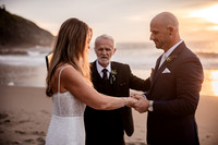 Jillian-Peter-Depoe-Bay-Oregon-Elopement-photos-19