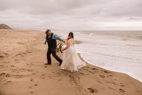 Jeff-April-Inn-Spanish-Head-Lincoln-City-oregon-Wedding-2022 (200 of 299)