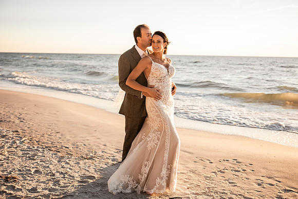 Bennett-Tamra-Sunset-Beach-House-Wedding-Saint-Peterburg-Florida-2021-8038