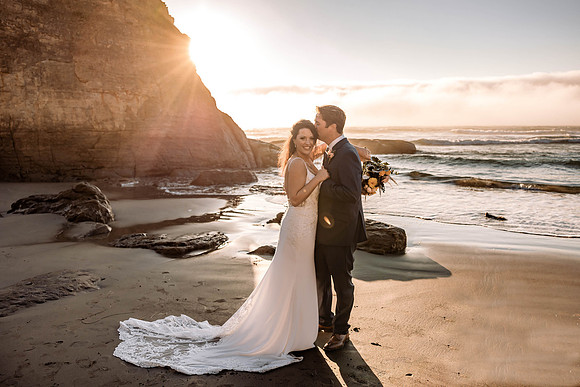 Lacey-Tom-Depoe-Bay-Oregon-Elopement-Photos-0212