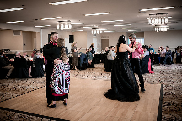 Christian-Brandi-Lincoln-City-Wedding-Photos (26)