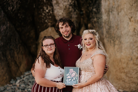 Kayla-Bo-Hug-Point-Oregon-Elopment-4236
