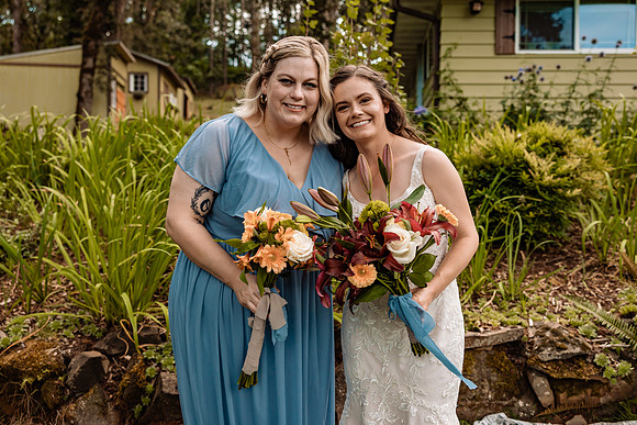 Nick-Melissa-backyard-Oregon-Wedding-2022-19
