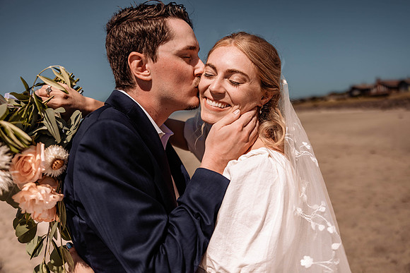 Graeson-Helen-Neskowin-Elopement-Photos-9465