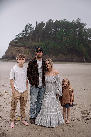 Torrie-Family-2024