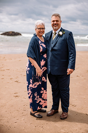 Jon-Kimberli-Chinook-Winds-Lincoln-City-Oregon-Wedding-2022 (107 of 139)