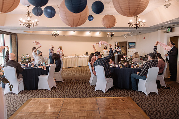 Jeff-April-Inn-Spanish-Head-Lincoln-City-oregon-Wedding-2022 (215 of 299)