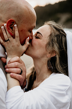 Kacey-Short-Sand-Beach-Tillamook-Oregon-Elopement (59 of 128)