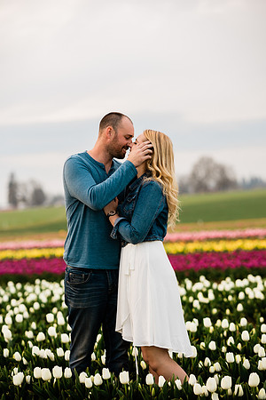Kyle-Hannah-Wooden-Shoe-Tulip-Festival-Couples-Photos-2021-2516