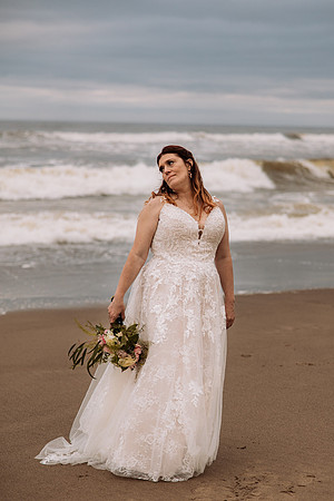 Jeff-April-Inn-Spanish-Head-Lincoln-City-oregon-Wedding-2022 (316 of 299)