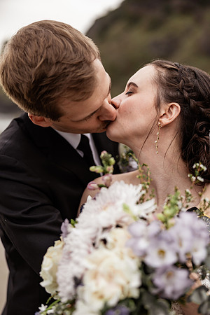 Nathan-Lacey-Newport-Oregon-Elopement-Photos-2025 (86 of 101)