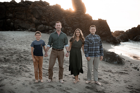 Justin-Megan-Forgarty-Creek-Engagement-Family-Photo-Session-1