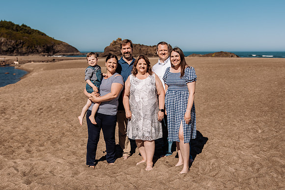 Megan-Fogarty-Creek-Oregon-Family-Photos-2022 (128 of 74)
