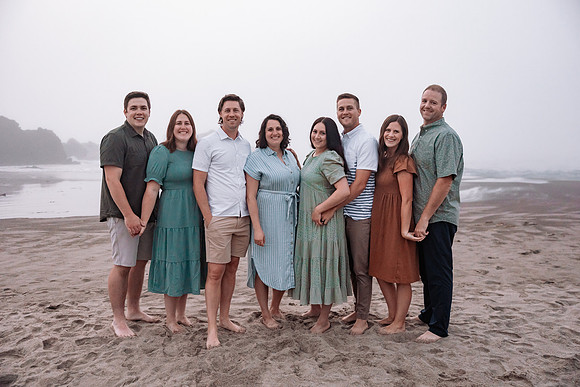 Family-Photos-2024-Lincoln-City-Oregon-67