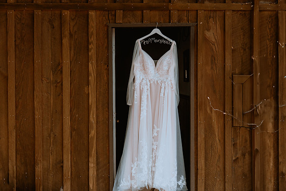 DYLAN-CLAIRE-WEDDING-DETAIL-PHOTOS-36