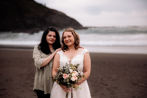 Eric-Kylee-Fishing-Rock-Elopement-Depoe-Bay-0regon-Photos-4806