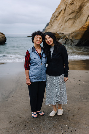 Family-photos-ha-do-cape-kiwanda-oregon-2025 (28 of 56)