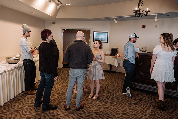 Jeff-April-Inn-Spanish-Head-Lincoln-City-oregon-Wedding-2022 (237 of 299)