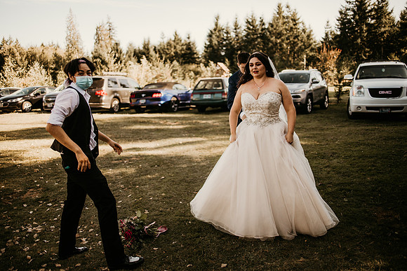 Connor-Cierra-Ranier-Washington-Barn-Rustic-Wedding-Washington-Wedding-Photos-9687