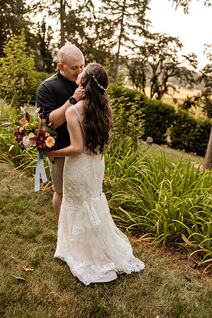 Nick-Melissa-backyard-Oregon-Wedding-2022-99