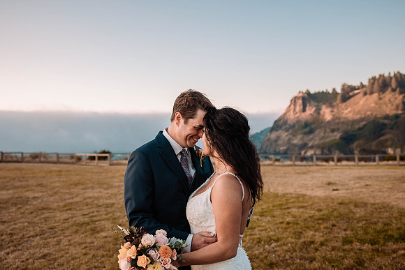 Lacey-Tom-Depoe-Bay-Oregon-Elopement-Photos-3-8