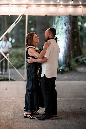 Ryan-Lynsie-Bridal-Veil-Lakes-Portland-Oregon-Weddingg-62