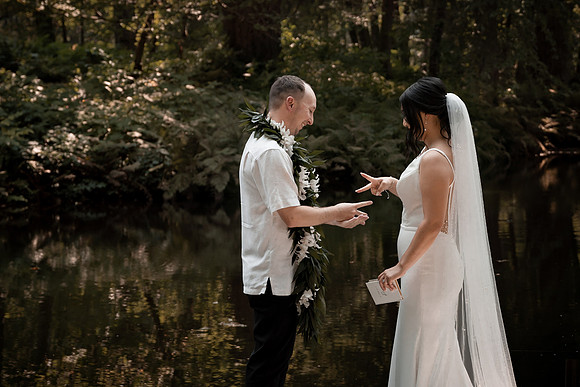 Ryan-Lynsie-Bridal-Veil-Lakes-Portland-Oregon-Weddingg-16