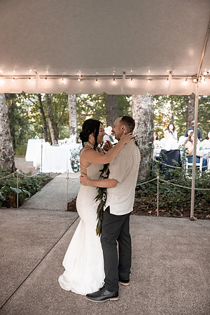 Ryan-Lynsie-Bridal-Veil-Lakes-Portland-Oregon-Weddingg-25