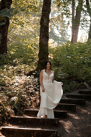 Ryan-Lynsie-Bridal-Veil-Lakes-Portland-Oregon-Weddingg-2