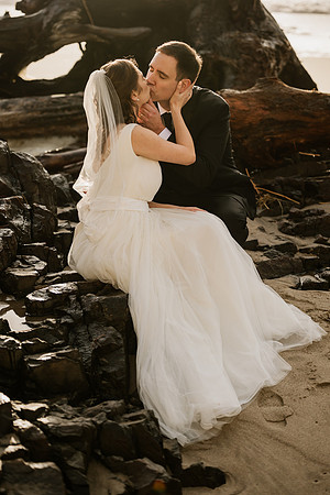 Alex-Danielle-Inn-Spanish-Head-Lincoln-City-oregon-wedding-0854