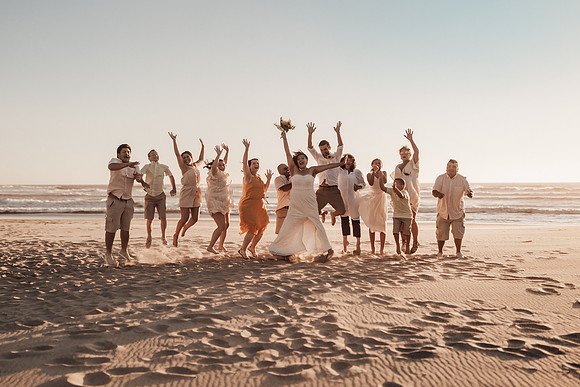Anthony-Drayann-roadsend-lincoln-city-oregon-elopement-photos-7432