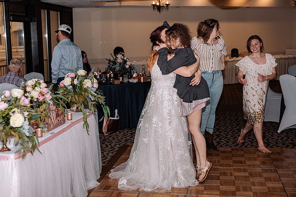 Jeff-April-Inn-Spanish-Head-Lincoln-City-oregon-Wedding-2022 (335 of 299)