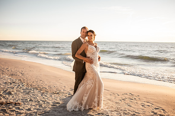 Bennett-Tamra-Sunset-Beach-House-Wedding-Saint-Peterburg-Florida-2021-2-13