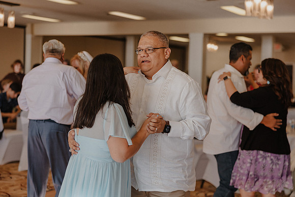 Marcus-Lori-Chinook-Winds-Seafood-Grille-Lincoln-City-Oregon-Wedding-Photos (319 of 477)