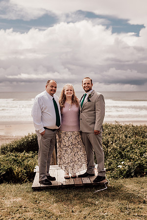 Annie-Ryan-Lincoln-city-roads-end-park-oregon-elopement-photos-55