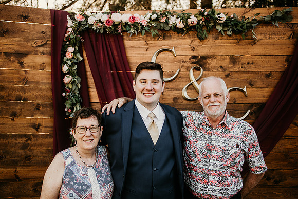 Connor-Cierra-Ranier-Washington-Barn-Rustic-Wedding-Washington-Wedding-Photos-9894