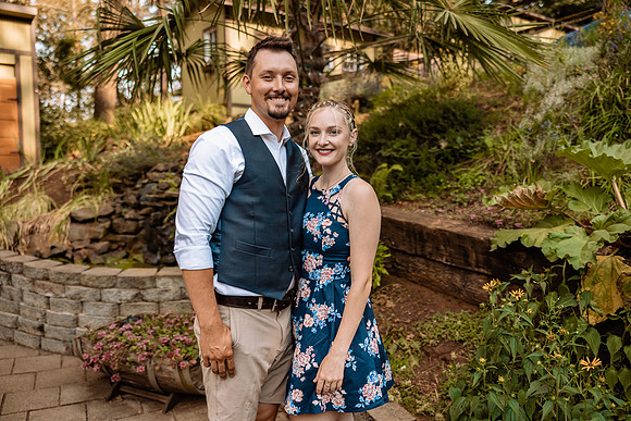 Nick-Melissa-backyard-Oregon-Wedding-2022-30