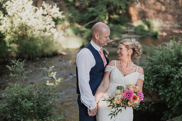Derrick-Kenzie-Navarra-Gardens-Willamina-Oregon-Wedding-Photos (307 of 436)