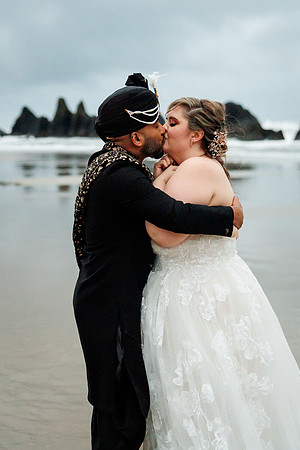 Tandi-Bobby-Seal-Rock-Oregon-Intimate-Elopement-photos-1194