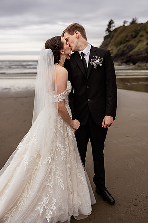 Nathan-Lacey-Newport-Oregon-Elopement-Photos-2025 (62 of 101)