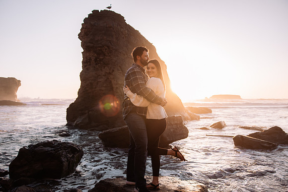 brittani-Nick-Otter-Crest-Couples-Photo-Session-Oregon-0807