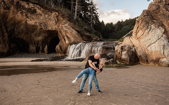 Cody-Lindsey-Engagement-Photos-Hug-Point-Oregon (18 of 56)