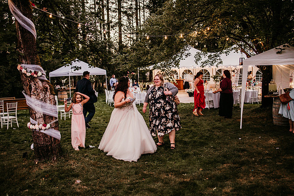 Connor-Cierra-Ranier-Washington-Barn-Rustic-Wedding-Washington-Wedding-Photos-0894