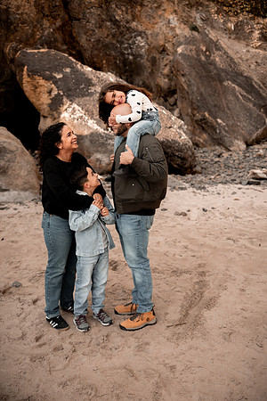 Kristina-family-photos-2025-Hug-Point-Oregon (10 of 51)