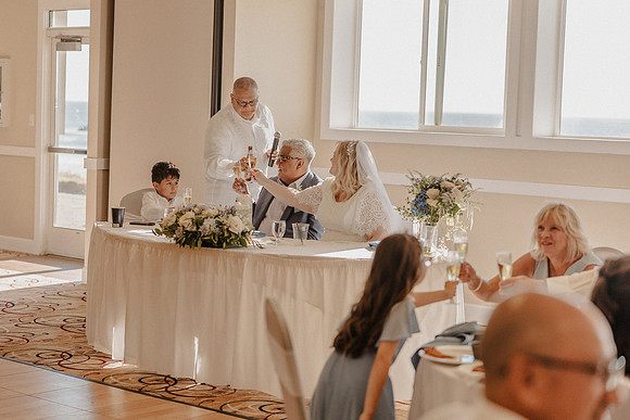Marcus-Lori-Chinook-Winds-Seafood-Grille-Lincoln-City-Oregon-Wedding-Photos (277 of 477)