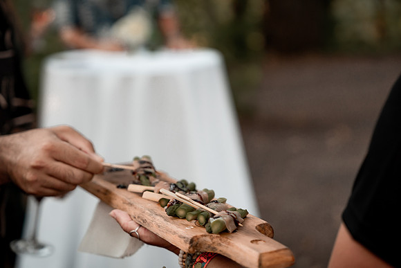 Ryan-Lynsie-Bridal-Veil-Lakes-Portland-Oregon-Weddingg-31