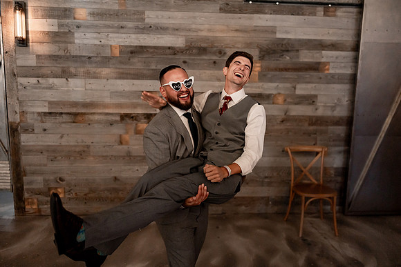 Kara-Sam-Simple-Affairs-Vegas-Wedding-Photos-220
